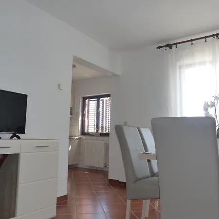 Apartamento Charming In Pula