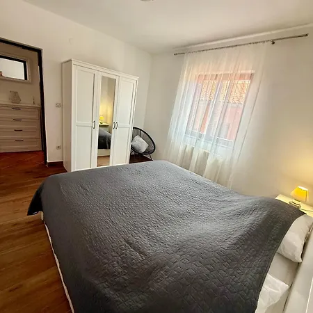 Apartamento Charming In Pula