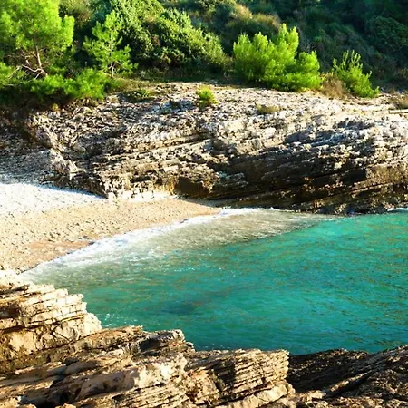 Charming In * Pula