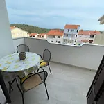 Charming In Appartement