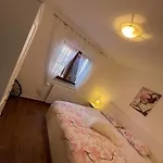 Charming In Appartement