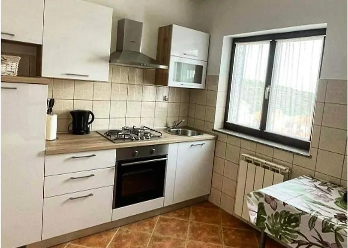 Apartment Charming In Pula