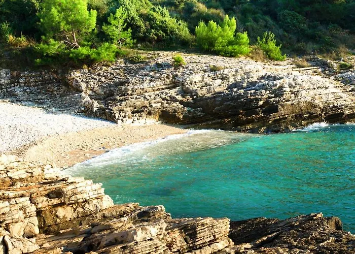 Charming In * Pula