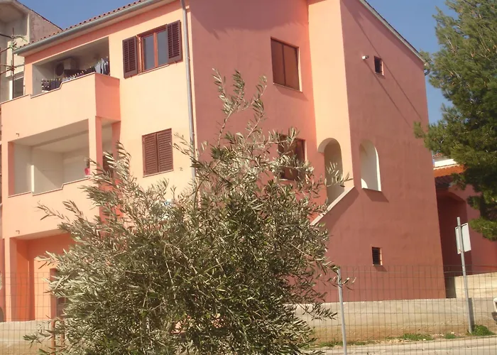 Charming In * Pula