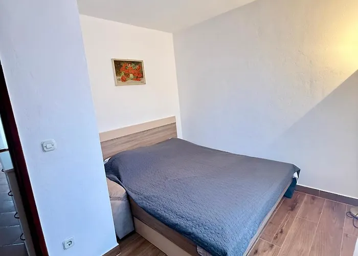 Apartment Charming In *