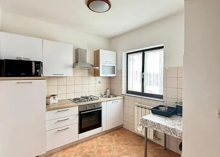 Charming In Apartment *